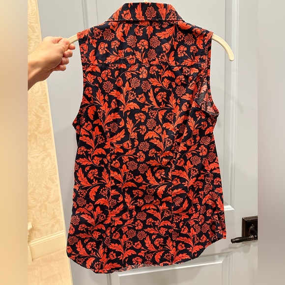 SOLD - Variety bundle of women’s tops all size small - Picture 6 of 12